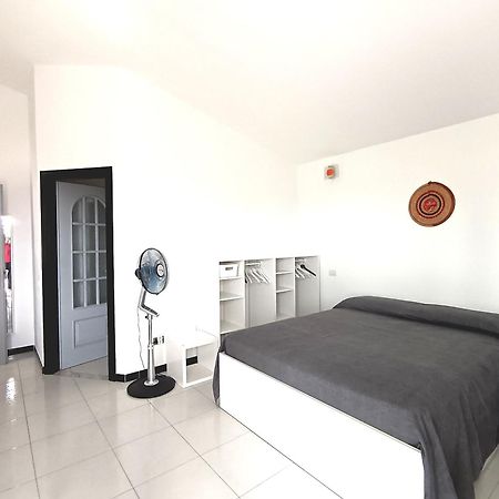 Sulcis Camere San Giovanni Suèrgiu Buitenkant foto